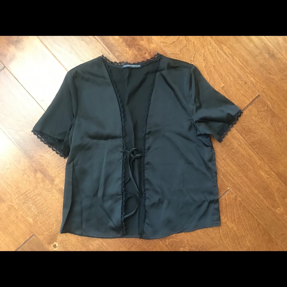 Brandy Melville - Satin Open Crop Top